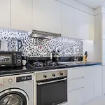 Aykon City Staycae Holiday Homes, Business Bay, Sheikh Zayed Road