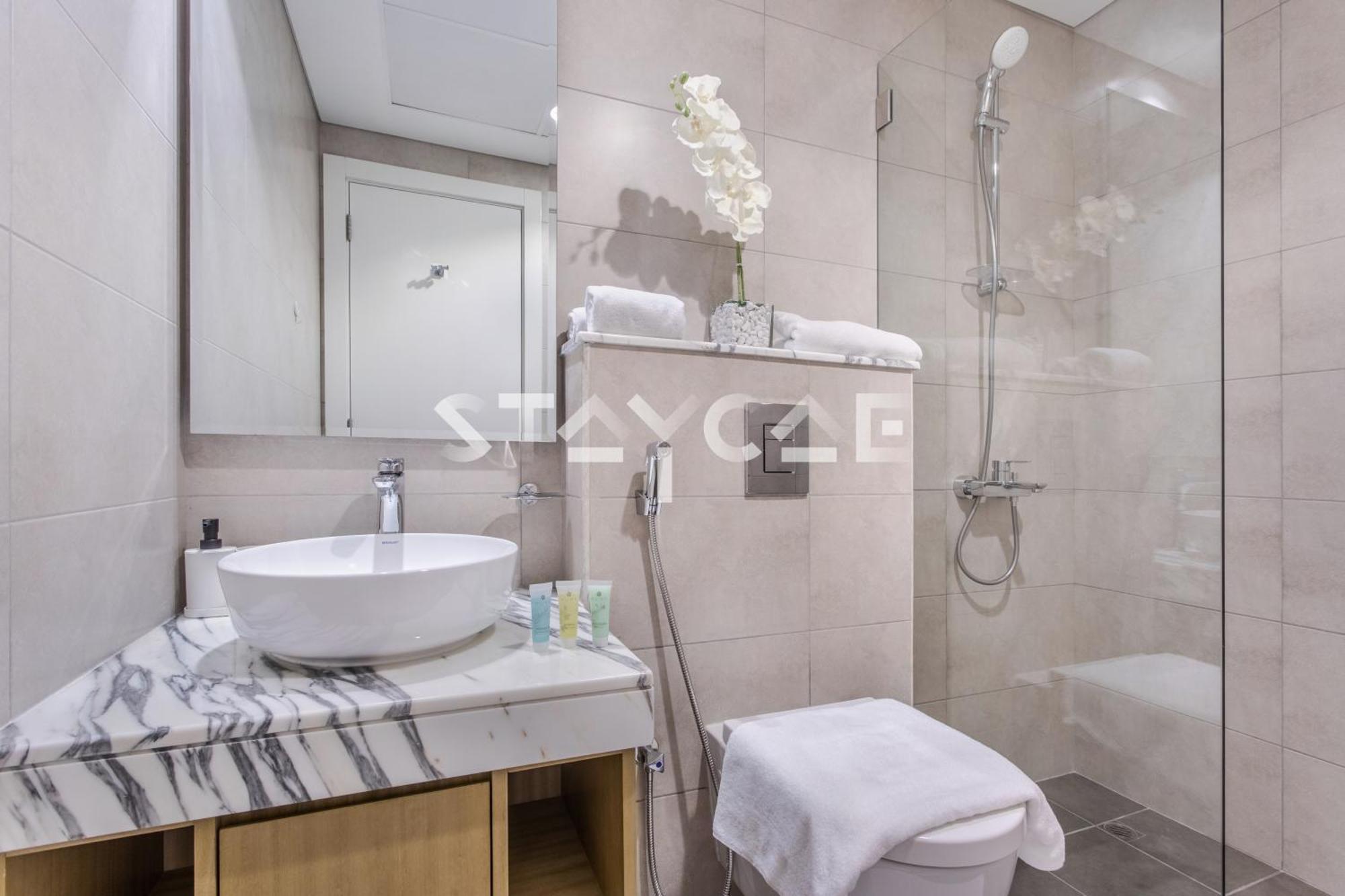 Aykon Staycae Homes, Business Bay, Sheikh Zayed Road * Dubai